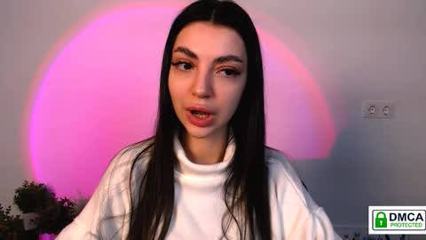 Alexia online show from November 8, 1:22 pm