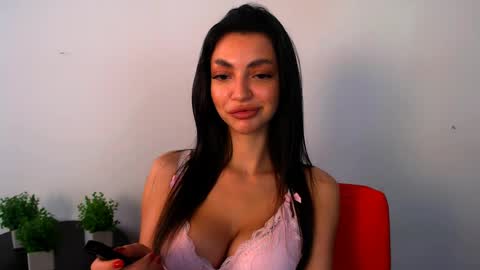Alexia online show from June 4, 1:39 pm