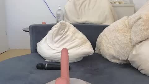 Snapshot of lexi_u_ chatting on December 16, 11:01 am LEXXY online show from December 16, 11:01 am