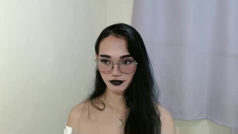 lexibabe_ online show from November 1, 3:36 pm