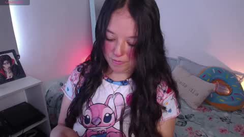 Snapshot of lexie_babe chatting on October 8, 7:22 pm Lexie Thompson   8pm  0000am -5 online show from October 8, 7:22 pm