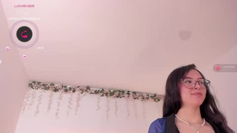 Snapshot of lexie_collins chatting on April 19, 6:10 pm lexie_collins online show from April 19, 6:10 pm