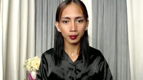 lexie_loveee online show from April 12, 1:05 pm