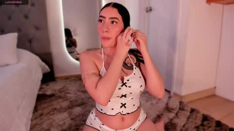 LEXIE online show from March 31, 9:04 pm