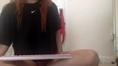 Snapshot of lexiial0 chatting on May 21, 4:14 pm Alexia L. online show from May 21, 4:14 pm