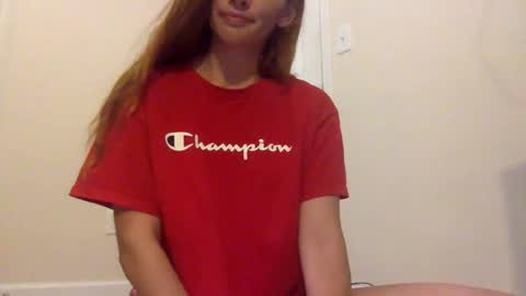 Snapshot of lexiial0 chatting on June 1, 12:56 am Alexia L. online show from June 1, 12:56 am