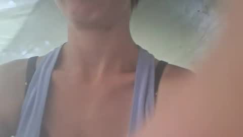 Snapshot of lexndemm11 chatting on April 21, 1:50 pm lexndemm11 online show from April 21, 1:50 pm