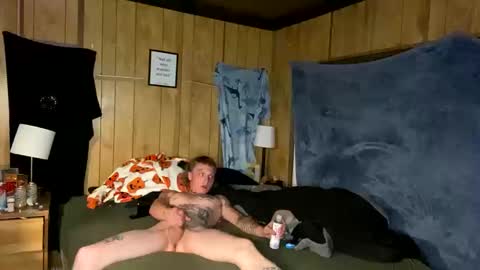 Snapshot of lexnmace chatting on October 19, 2:01 am lexnmace online show from October 19, 2:01 am