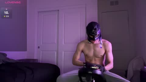 Dromaeosaurex online show from March 11, 8:09 am