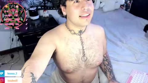 Snapshot of lexxxx_2 chatting on May 30, 7:22 pm LEXXY online show from May 30, 7:22 pm
