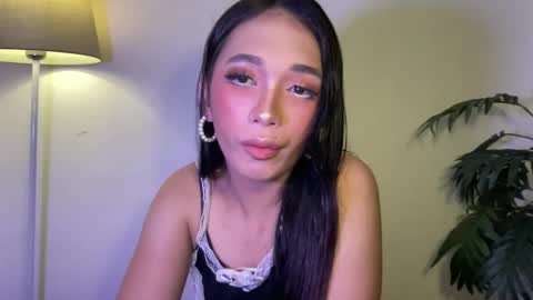 Snapshot of lexxy_lure chatting on February 18, 3:31 am lexxy online show from February 18, 3:31 am