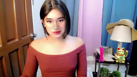 Snapshot of lexy_babexxx chatting on May 3, 9:15 am lexy_babexxx online show from May 3, 9:15 am