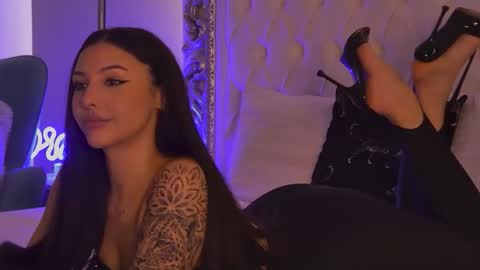 Snapshot of lexy_banks chatting on February 20, 8:27 am LexyBanks online show from February 20, 8:27 am