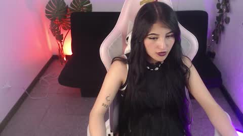 Snapshot of lexy_storm_18 chatting on October 25, 1:51 pm lexy_storm_18 online show from October 25, 1:51 pm