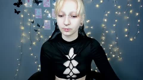 Snapshot of lexy_woorhez chatting on February 3, 11:09 am Lexy online show from February 3, 11:09 am