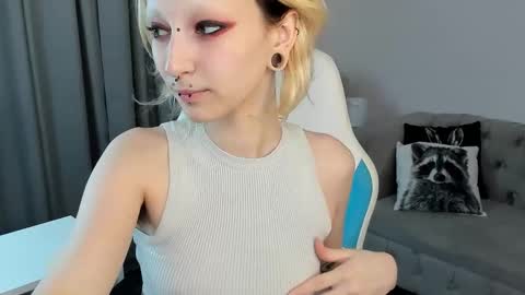 Snapshot of lexy_woorhez chatting on October 18, 11:33 am Lexy online show from October 18, 11:33 am