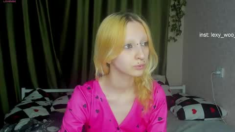 Snapshot of lexy_woorhez chatting on April 14, 8:48 pm Lexy online show from April 14, 8:48 pm