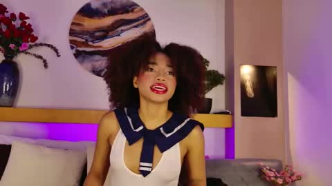 lexyskye online show from February 7, 10:30 am