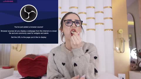 Snapshot of lexywillde chatting on February 8, 10:18 am LexyWillde online show from February 8, 10:18 am