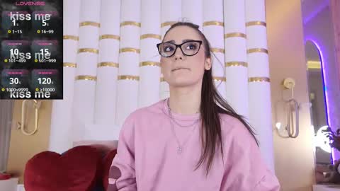 Snapshot of lexywillde chatting on February 15, 4:47 am LexyWillde online show from February 15, 4:47 am