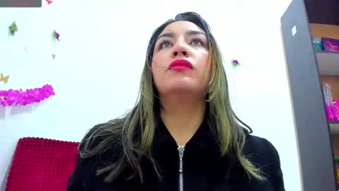 lexyy24_ online show from March 4, 9:48 am