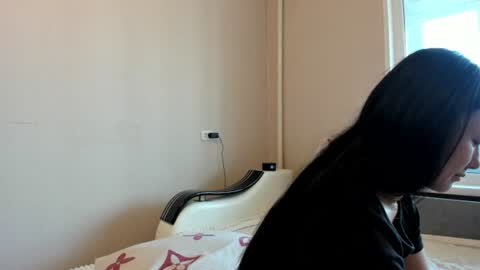 Leya online show from August 8, 2:52 pm