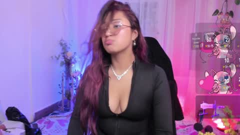   online show from December 20, 8:17 am