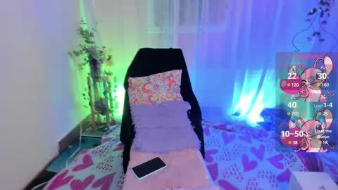   online show from December 21, 7:03 am