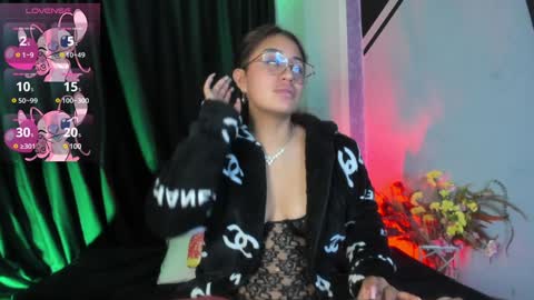   online show from January 9, 8:13 am