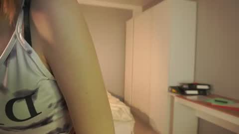 Snapshot of leyla_grace chatting on June 6, 6:40 am leyla_grace online show from June 6, 6:40 am