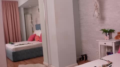 LeylaGracey online show from March 9, 4:38 am