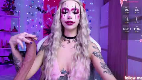 Snapshot of leylanoir_02 chatting on January 10, 4:20 pm LEA online show from January 10, 4:20 pm