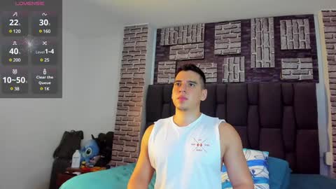 L E Y T O N online show from January 18, 12:46 am