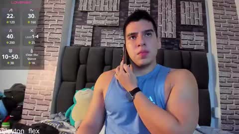 L E Y T O N online show from February 22, 1:22 am