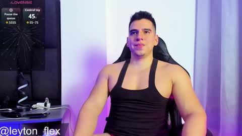 L E Y T O N online show from October 8, 1:03 am