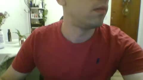 Snapshot of lhagus28 chatting on March 3, 12:00 pm lhagus28 online show from March 3, 12:00 pm