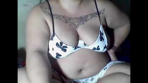 lhiannash33 online show from November 14, 9:13 pm