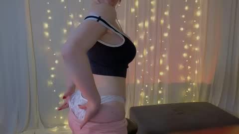 Linda my FANSLY  red fury online show from December 23, 1:25 am