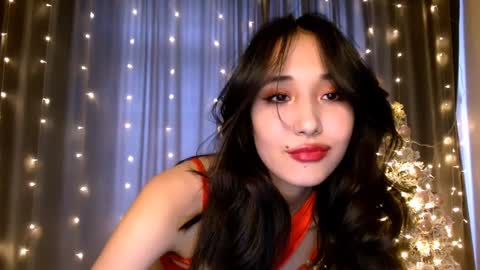 Snapshot of li_noen chatting on December 21, 9:01 am Li online show from December 21, 9:01 am