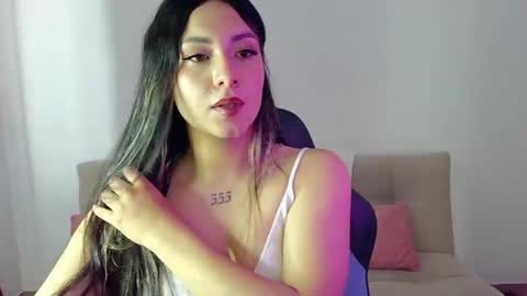Snapshot of lia_14_ chatting on June 6, 5:28 pm Lia online show from June 6, 5:28 pm