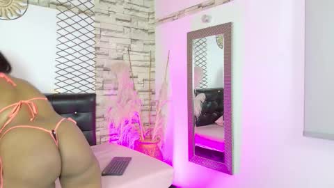 Lia James online show from March 29, 11:43 am