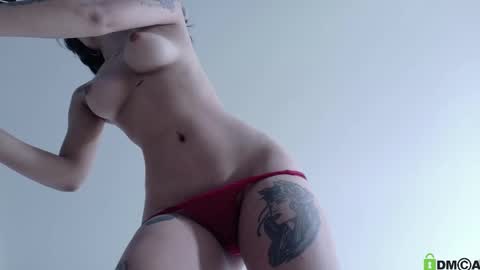 Snapshot of lia__summer chatting on October 10, 3:44 pm lia__summer online show from October 10, 3:44 pm