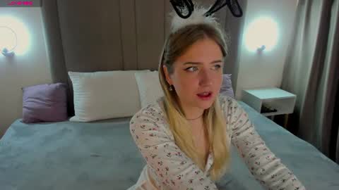 Lia online show from June 28, 1:33 am