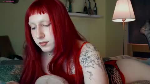 Snapshot of lia_grl chatting on June 11, 2:53 am lia_grl online show from June 11, 2:53 am