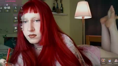 Snapshot of lia_grl chatting on June 14, 10:23 pm lia_grl online show from June 14, 10:23 pm