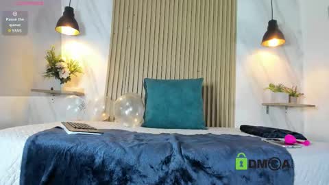 lia_harper_ online show from January 7, 7:27 pm