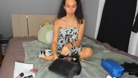 Kabroncita online show from November 17, 4:18 am