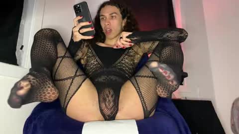 Snapshot of lia_hdz chatting on April 17, 2:14 am Kabroncita online show from April 17, 2:14 am