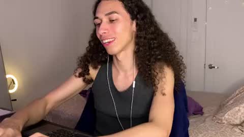 Snapshot of lia_hdz chatting on June 13, 5:55 pm Kabroncita online show from June 13, 5:55 pm