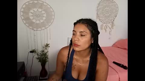 Snapshot of lia_hottie chatting on March 24, 6:13 pm Lia online show from March 24, 6:13 pm